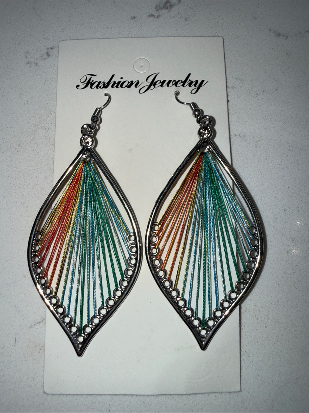 Fashion Jewelry Silver Teardrop Earrings with Rainbow Thread